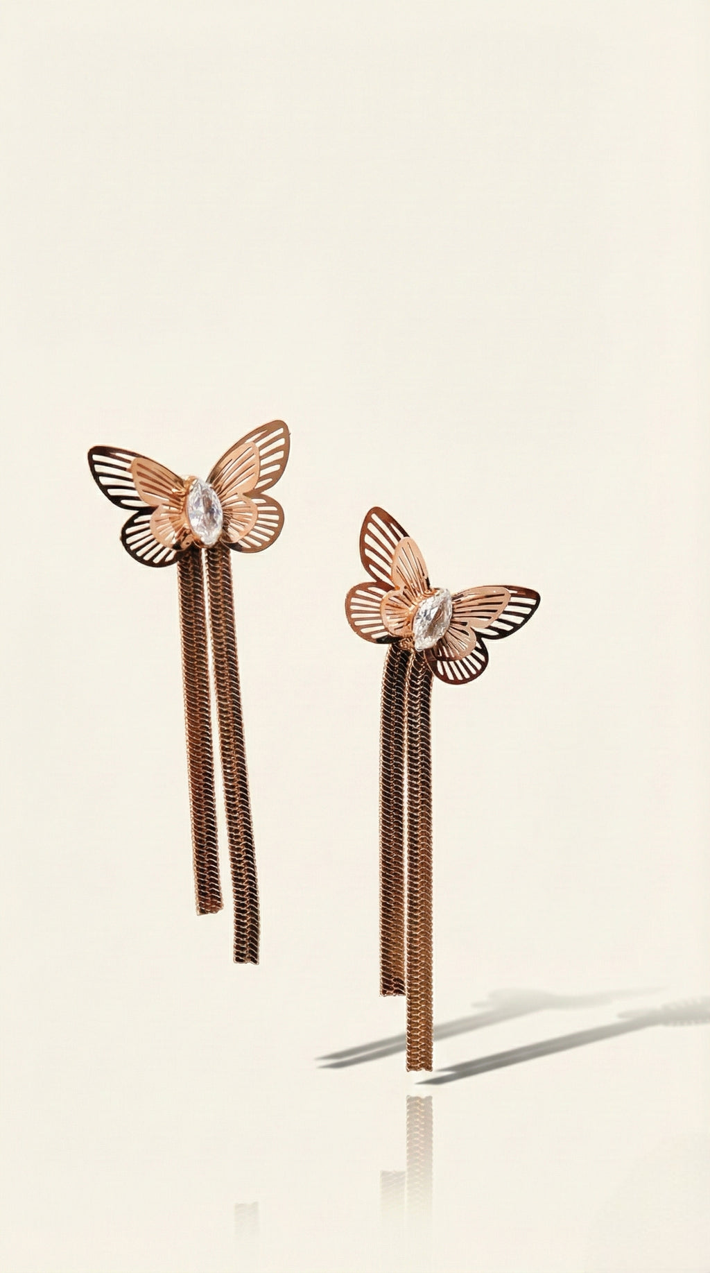 Fluttering Fringe - 18k Gold w/ Zircon