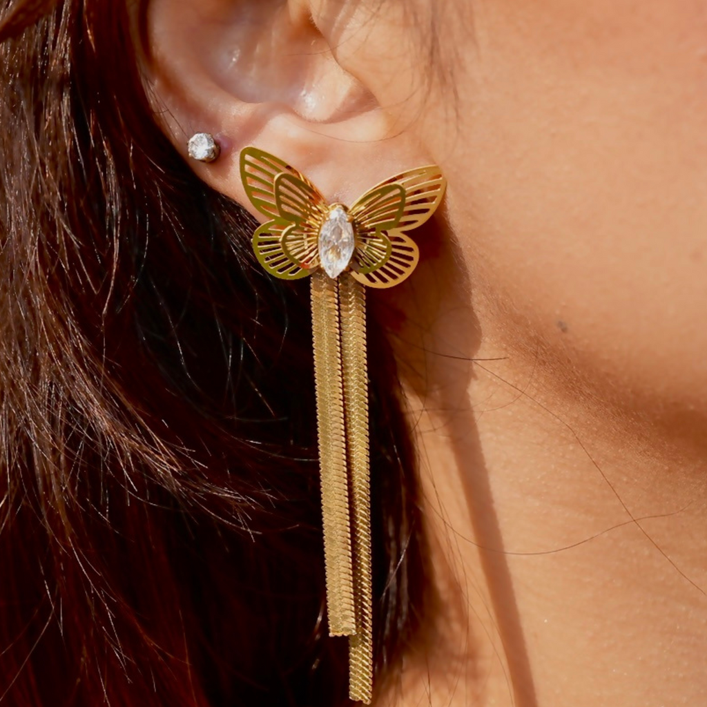 Fluttering Fringe - 18k Gold w/ Crystal
