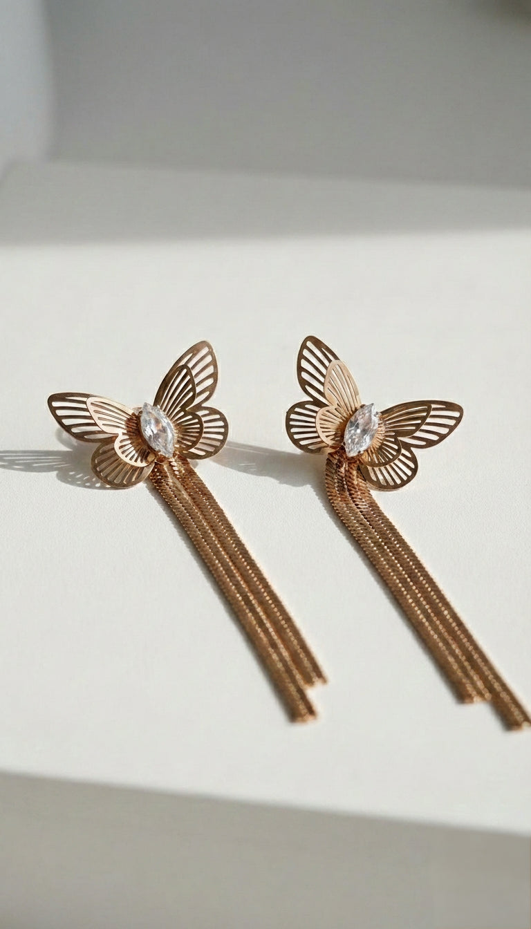 Fluttering Fringe - 18k Gold w/ Zircon