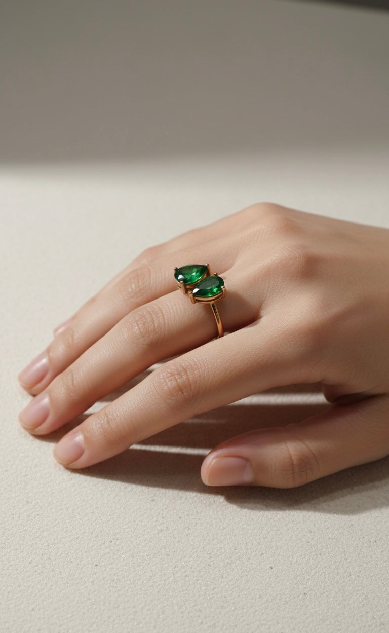 Emerald Embrace Ring - 18k Gold