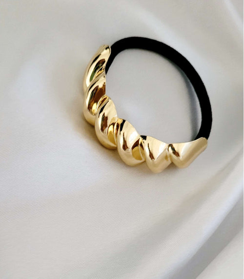 Aurora Cuff Tie