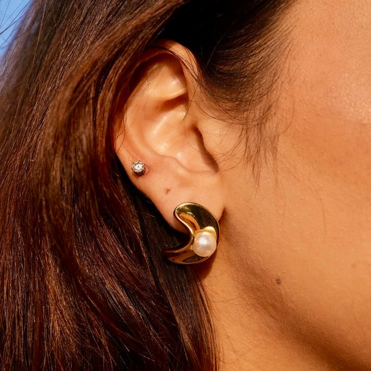 Golden Tide Pearl Earrings