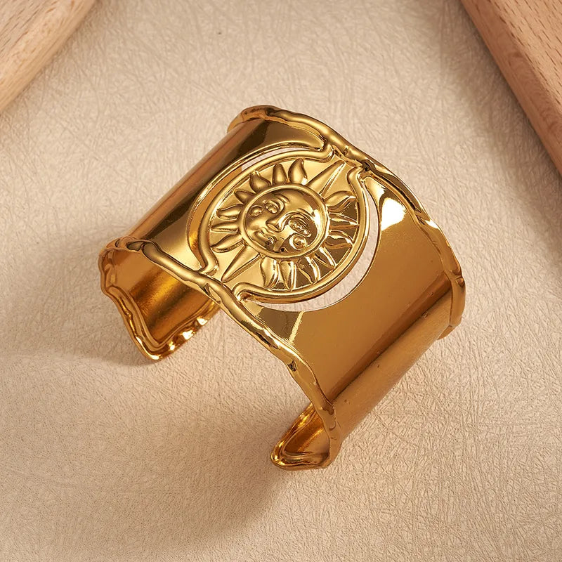 Solar Cuff - 18k Gold Plated