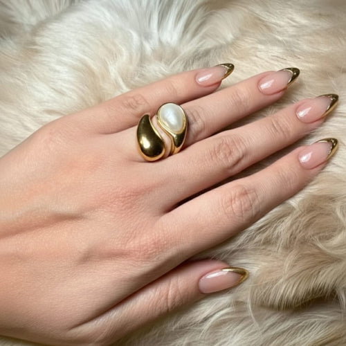 Aurea Flow Ring